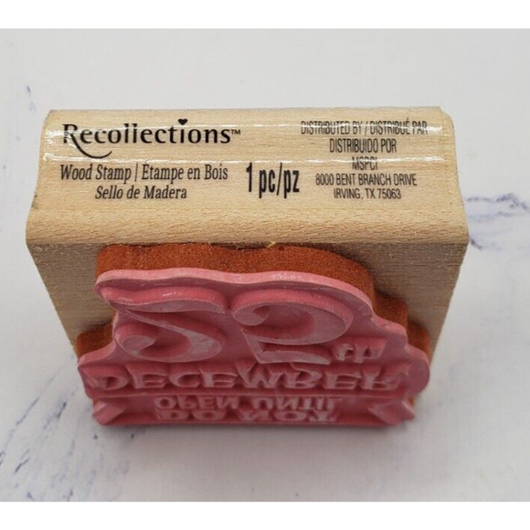 Do Not Open Until December 25th Recollections Block Script Mounted Rubber Stamp - Picture 2 of 7
